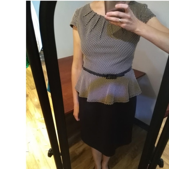 Vintage Laura Peplum dress Polka dot Belted Round neck Black White Pleated Sz 14 - Picture 11 of 11